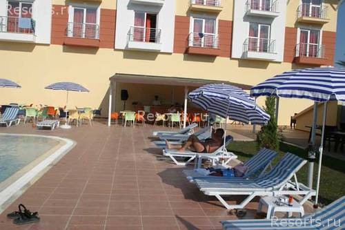 Aura Hotel 8